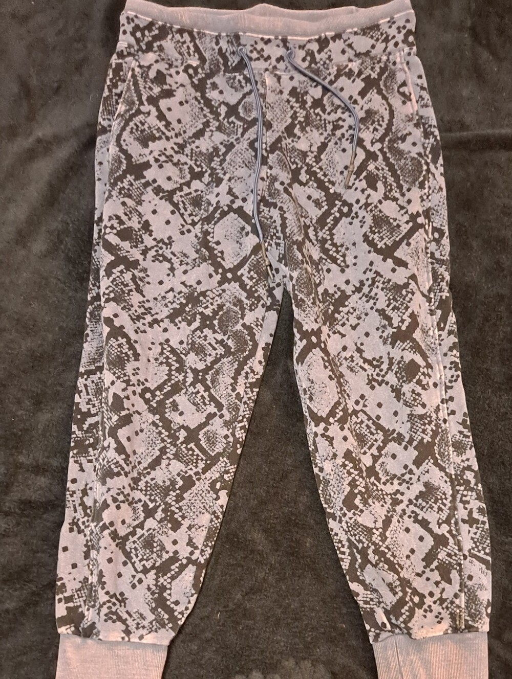 JoyLab Womens Snake-Print Joggers - Gray and Black SZ M